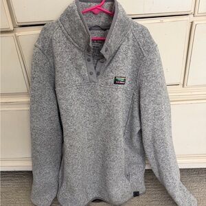 Women LL bean quarter sweatshirt